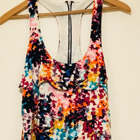 Lily White Tops - LILlY WHITE  RAZOR BACK TANK SO ADORABLE 🌺